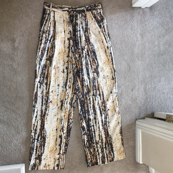 Zara | Abstract Wide Leg Pants - Picture 4 of 9